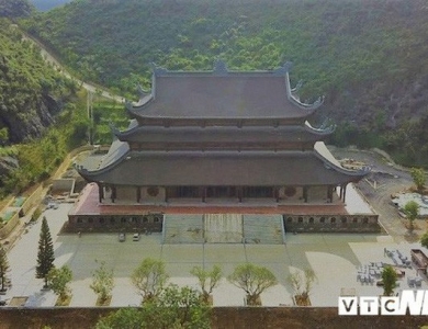 Tạc tượng từ thiên thạch hơn 14 tỷ: Nhận thiên thạch là cơ duyên đặc biệt của nhà chùa