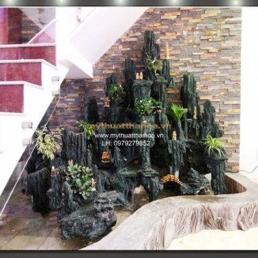 Hòn Non Bộ Góc Cầu Thang